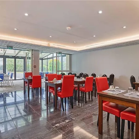 Odalys Aix En Provence Le Clos De La Chartreuse Aparthotel 3*